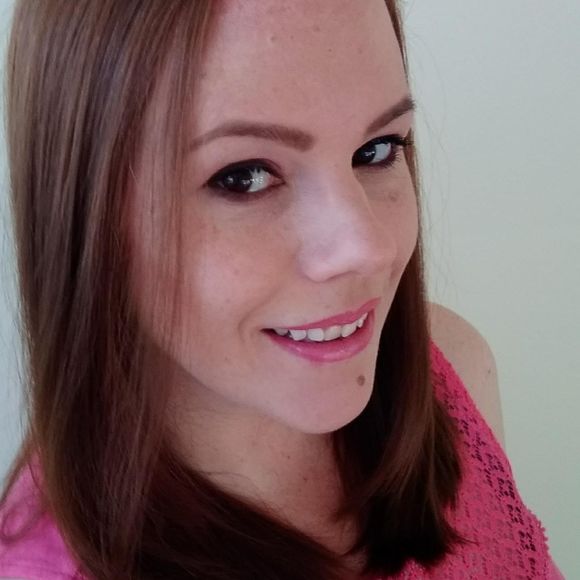 Meet your Posher, Jennifer - Picture 1 of 1
